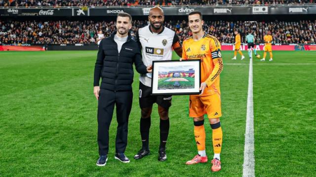 开云APP下载-【西甲】魔笛贝林破门，皇马2比1逆转拿下2025开门红