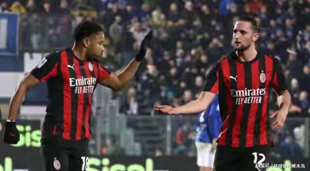 手机客户端-红黑军团逆转奏凯：拉比奥传射建功 AC米兰客场3-1力擒科莫